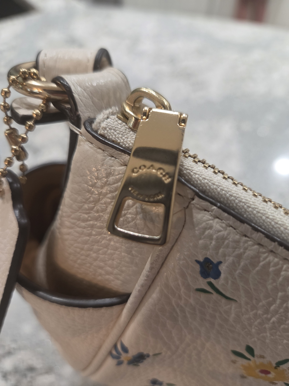 Coach Floral Print Cream Leather Shoulder Bag - Picture 4 of 16